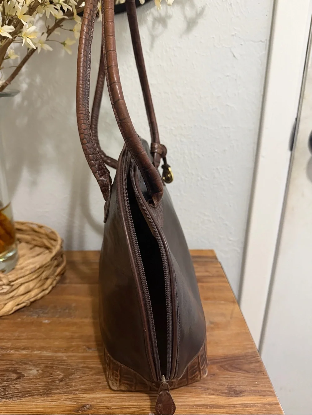 Vintage Brahmin Black Leather Dome Satchel with Croc Trim - Picture 8 of 12
